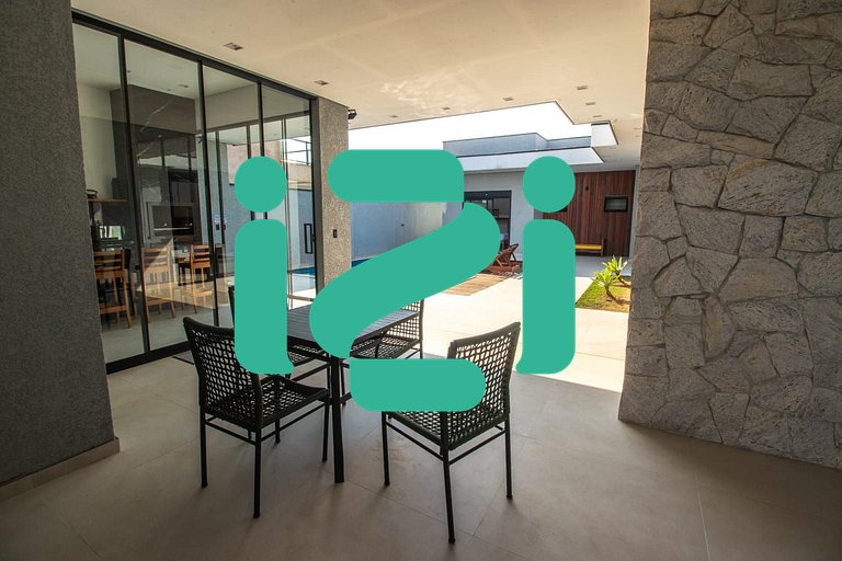 Casa das Pedras - Izi